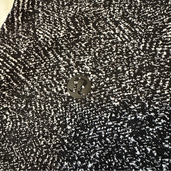 Lululemon 6 On the Fly Pant 28” Gray Ankle Lounge Casual Pants - Picture 4 of 10